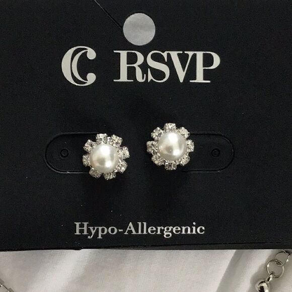 RSVP Hypo-Allergenic silver tone  faux pearl necklace and earring set - Picture 5 of 5
